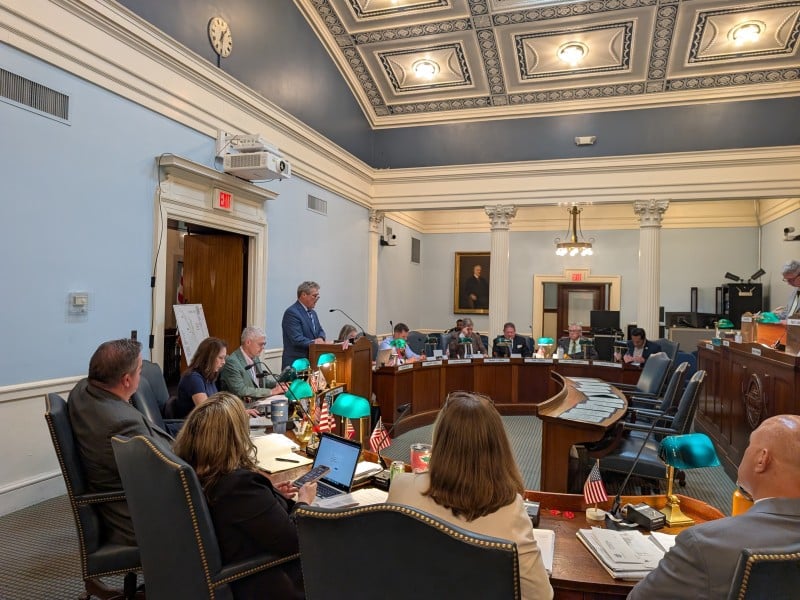 Prestige Car Wash lawyer Joseph M. Connors Jr. represents plan for facade redesign. Photo by Artie Kronenfeld.